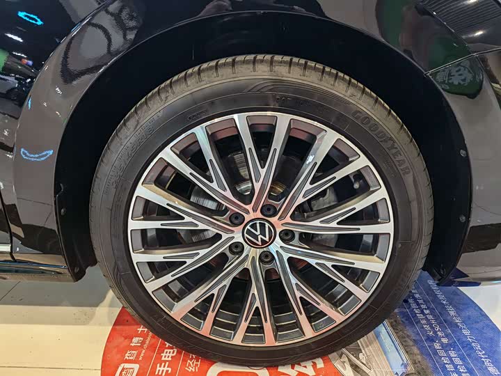 Фото 4 - Volkswagen Passat