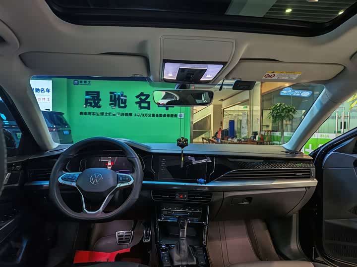 Фото 5 - Volkswagen Passat