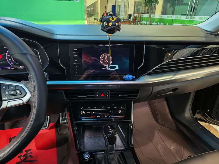 Фото 9 - Volkswagen Passat