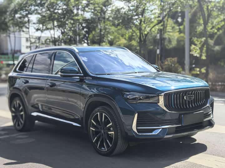 Фото 3 - Geely Monjaro