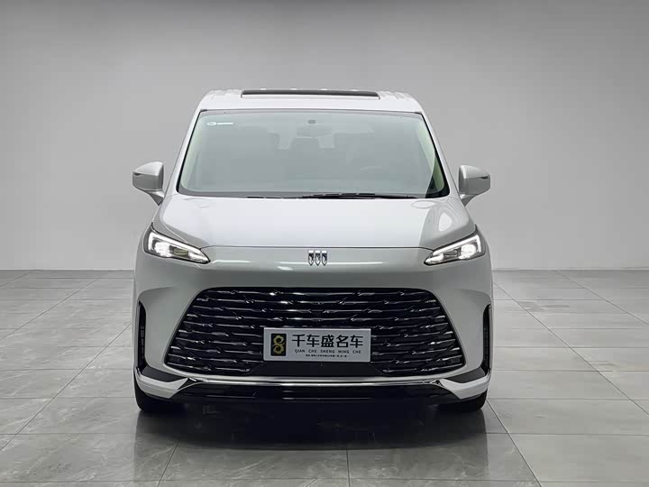 Фото 2 - Buick GL8 Hybrid