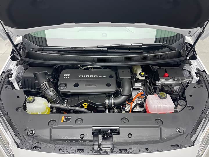 Фото 9 - Buick GL8 Hybrid