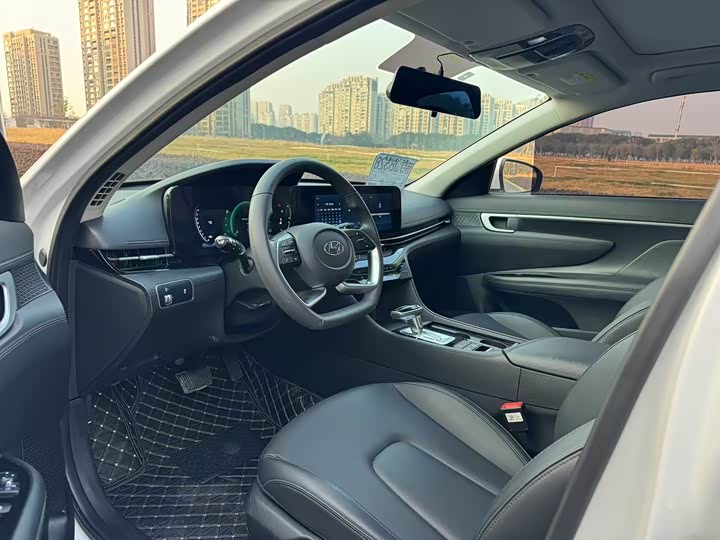 Фото 5 - Hyundai Mistra