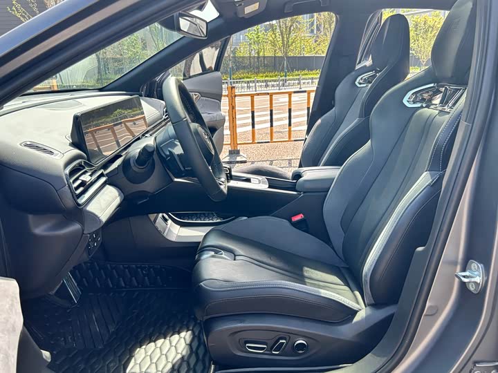 Фото 4 - GAC Trumpchi Empow R