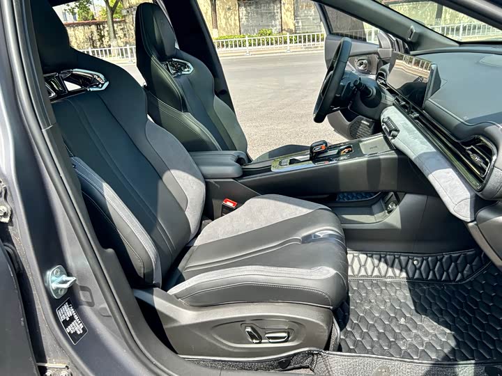 Фото 6 - GAC Trumpchi Empow R