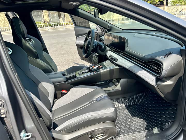 Фото 9 - GAC Trumpchi Empow R