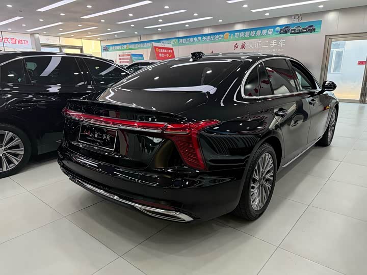 Фото 4 - Hongqi H5