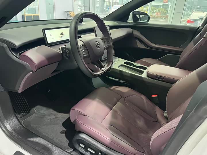 Фото 6 - Nio ET5T