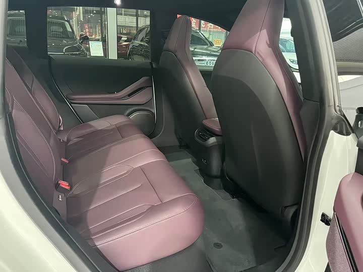 Фото 9 - Nio ET5T