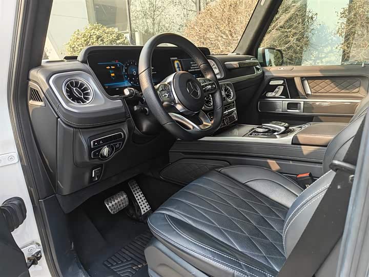 Фото 4 - Mercedes-Benz G-Class