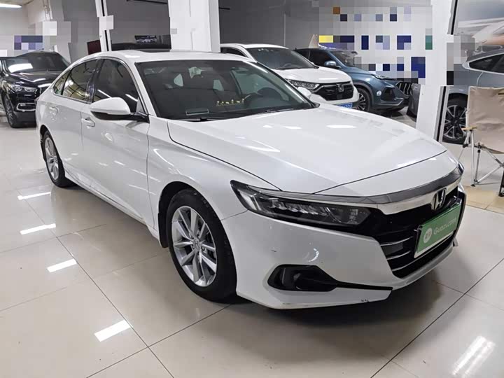 Фото 4 - Honda Accord