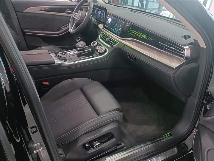 Фото 8 - Hongqi H9