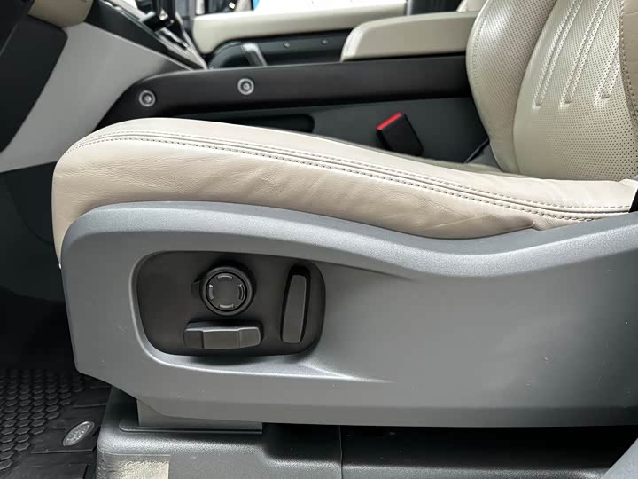 Фото 5 - Land Rover Defender