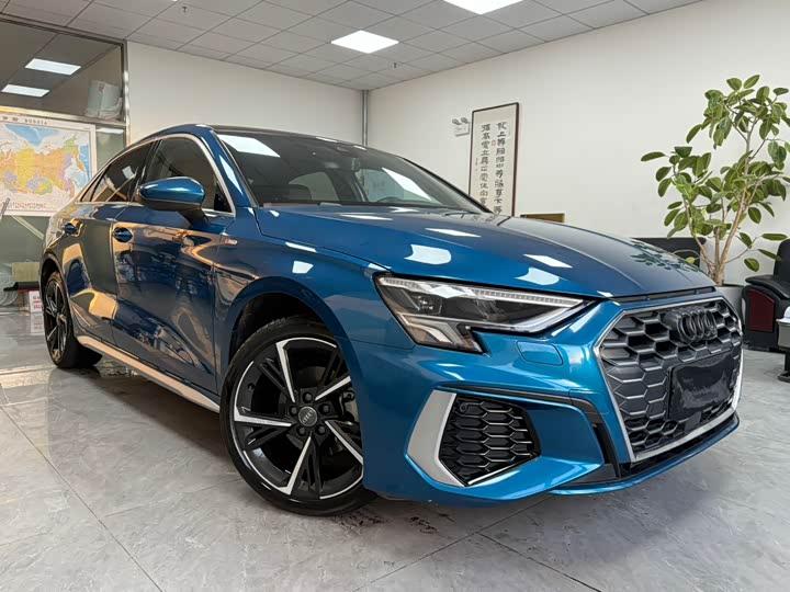 Фото 2 - Audi A3