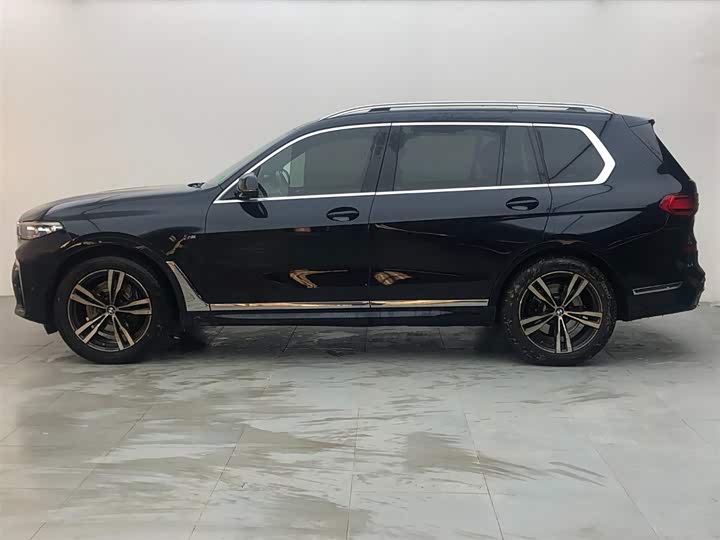 Фото 3 - BMW X7