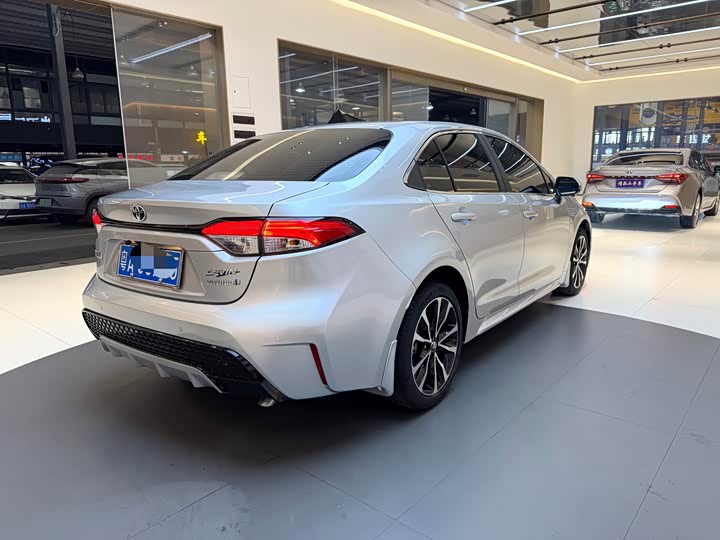 Фото 4 - Toyota Levin