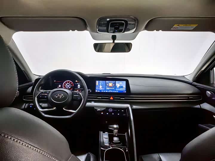 Фото 8 - Hyundai Elantra N line