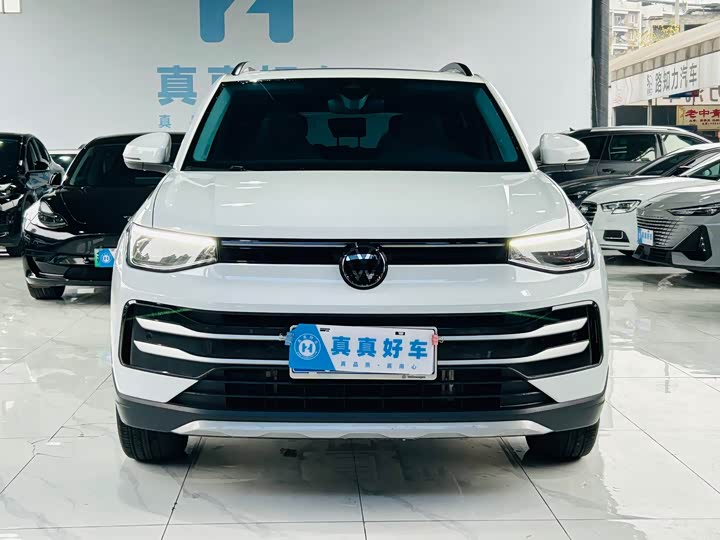 Фото 4 - Volkswagen Tharu