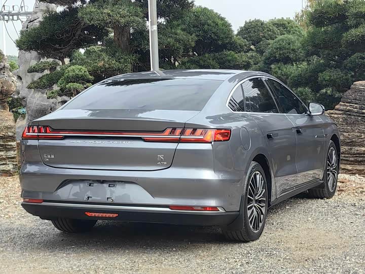 Фото 8 - BYD Han