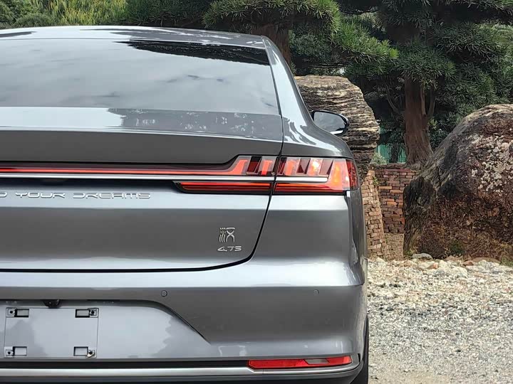 Фото 9 - BYD Han