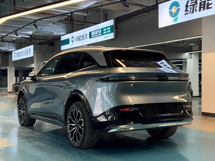 Фото 6 - Zeekr 7X