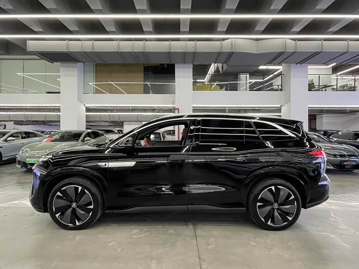 Фото 2 - BYD Tang L