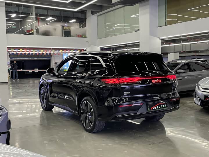 Фото 3 - BYD Tang L