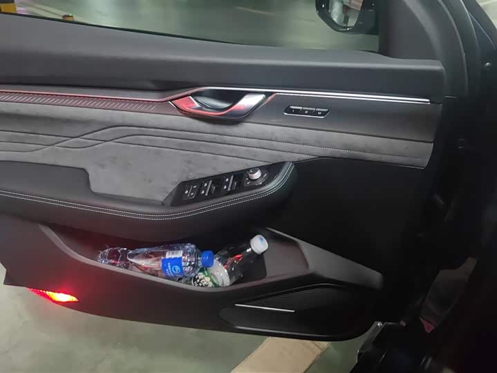 Фото 7 - Geely Preface