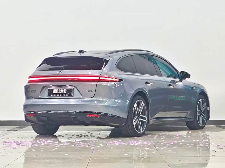 Фото 4 - Nio ET5T