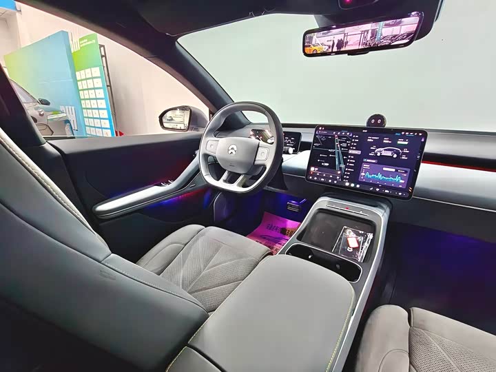 Фото 9 - Nio ET5T