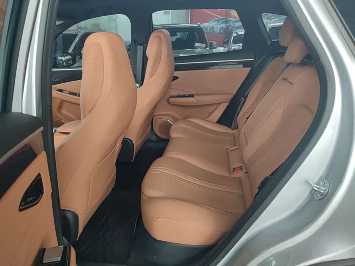 Фото 5 - Geely Galaxy L7