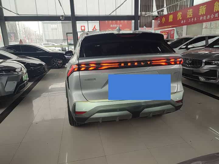 Фото 8 - Geely Galaxy L7