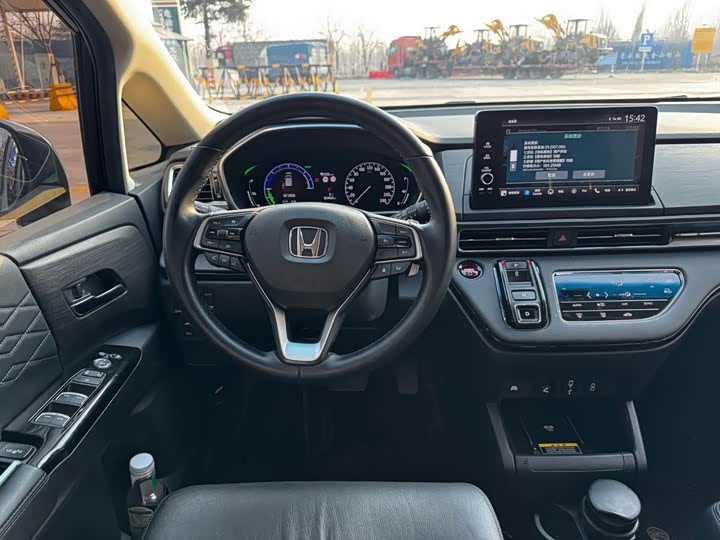 Фото 8 - Honda Elysion