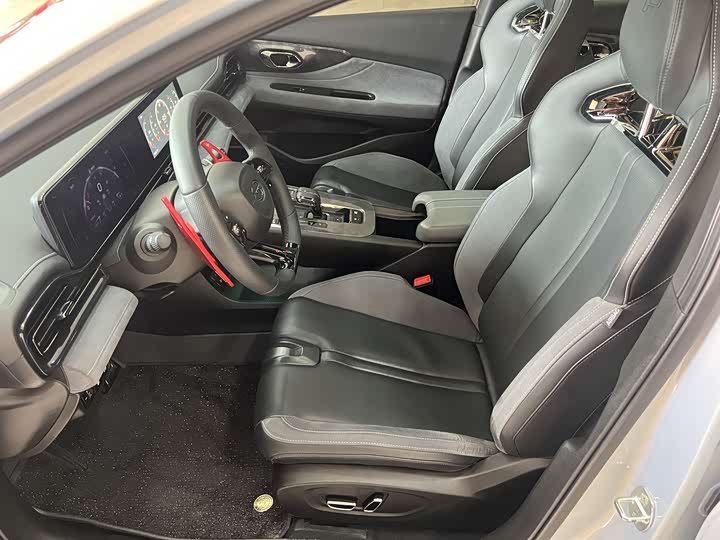 Фото 4 - GAC Trumpchi Empow R