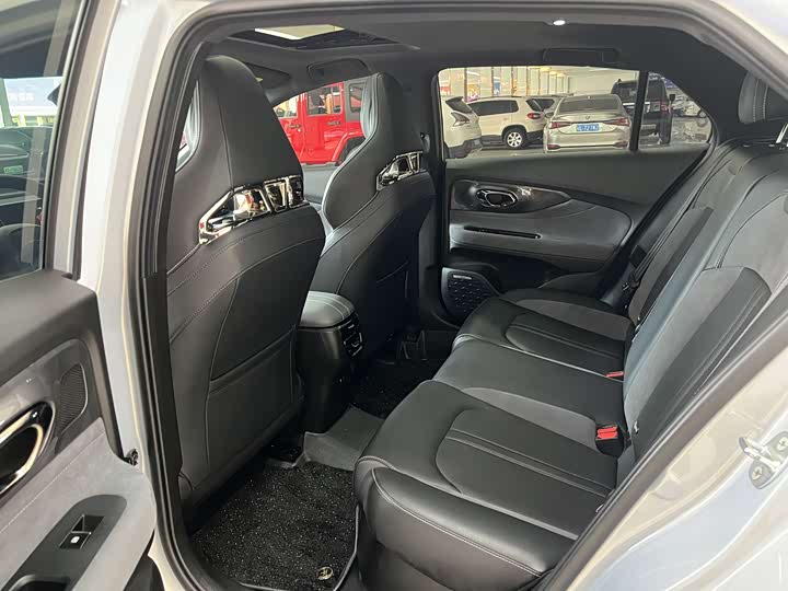 Фото 6 - GAC Trumpchi Empow R