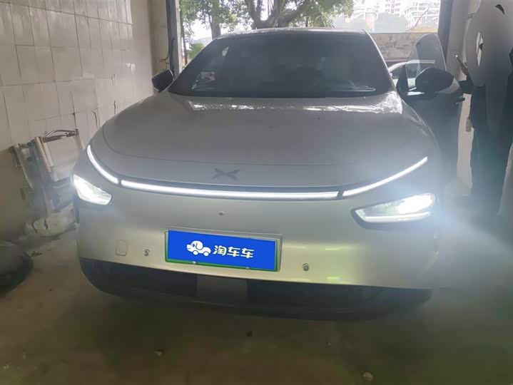 Фото 2 - XPeng G7