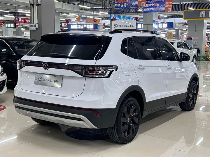 Фото 4 - Volkswagen Tharu