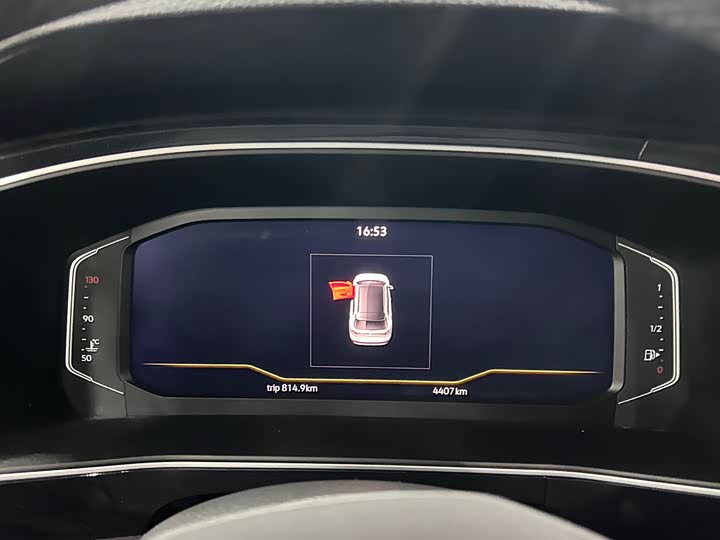 Фото 8 - Volkswagen Tharu