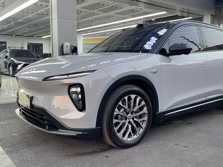 Фото 7 - Nio ES6