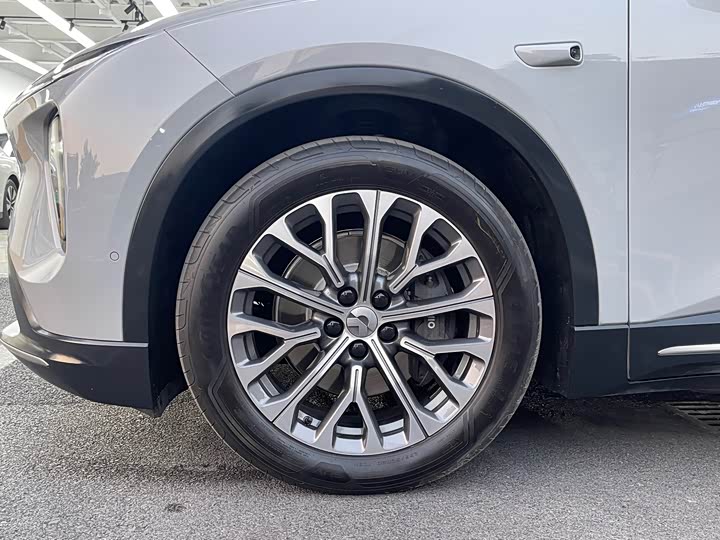 Фото 8 - Nio ES6