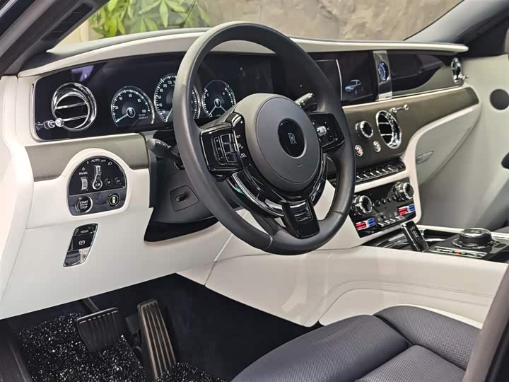 Фото 7 - Rolls-Royce Ghost