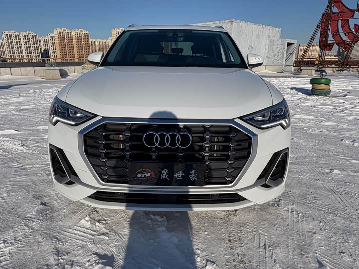 Фото 2 - Audi Q3