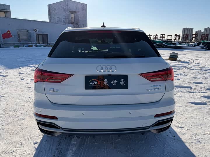 Фото 5 - Audi Q3