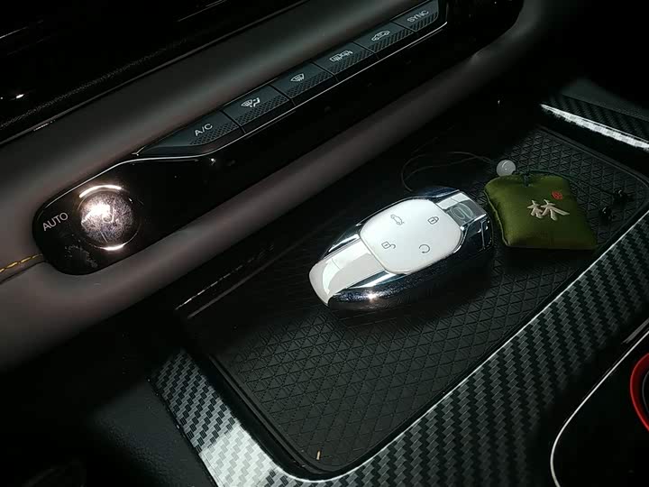 Фото 9 - GAC Trumpchi Empow R