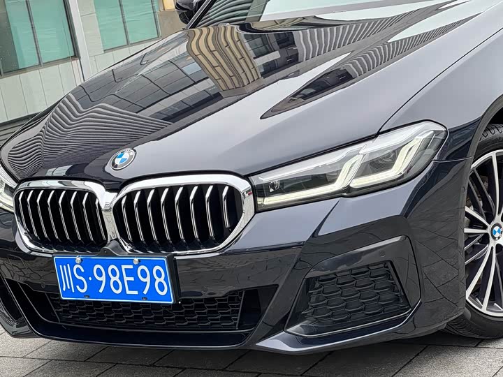 Фото 2 - BMW 5 Series