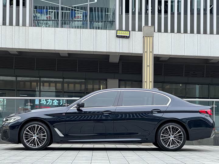 Фото 4 - BMW 5 Series