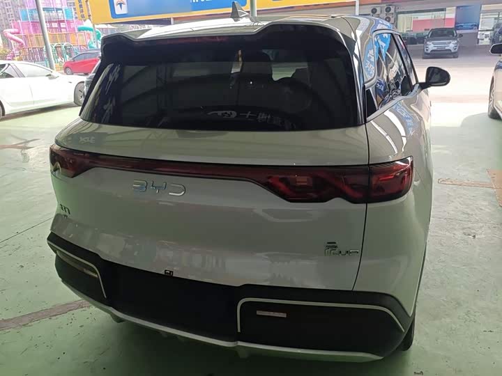 Фото 6 - BYD Yuan Up