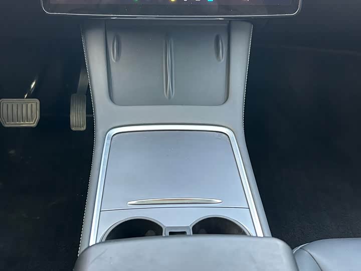 Фото 6 - Tesla Model Y