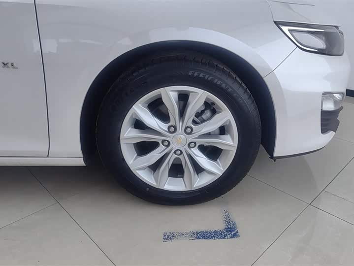 Фото 6 - Chevrolet Malibu XL