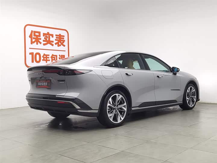 Фото 2 - Mazda EZ-6